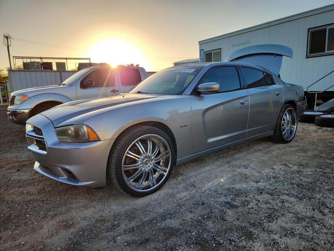 2011 DODGE CHARGER