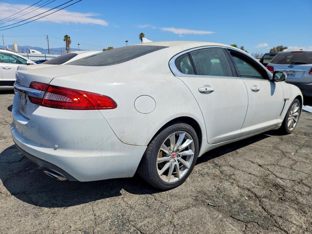 SAJWA0FSXFPU87371 · 2015 JAGUAR XF · 3/12