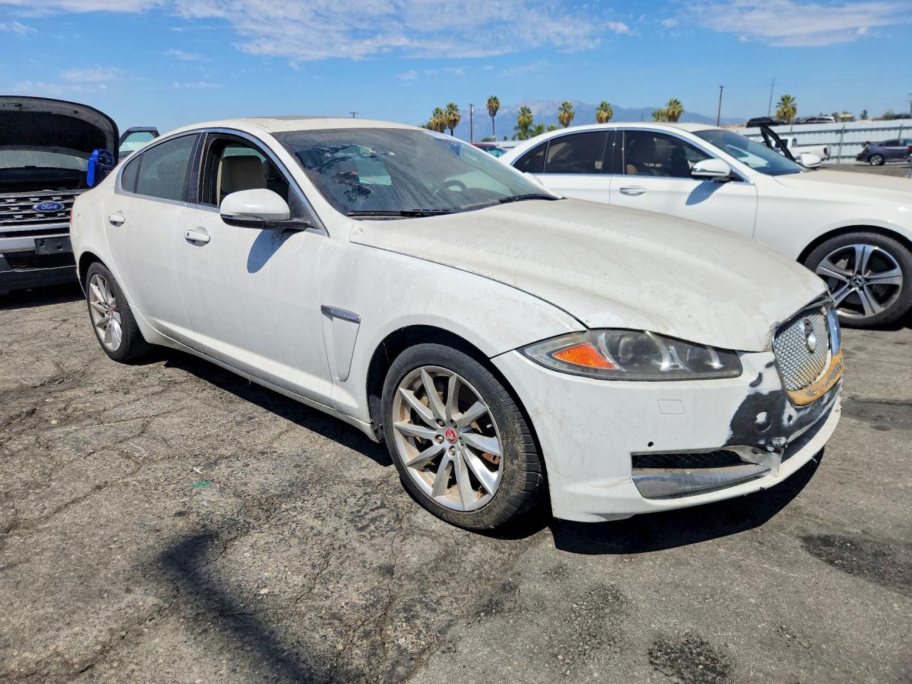 SAJWA0FSXFPU87371 · 2015 JAGUAR XF · 4/12