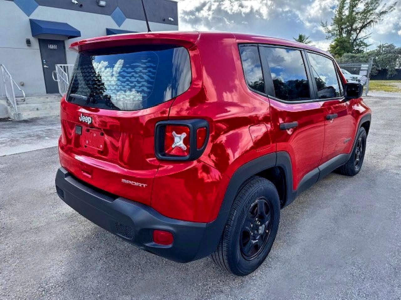 ZACNJAAB2LPL15502 · 2020 JEEP RENEGADE · 3/15