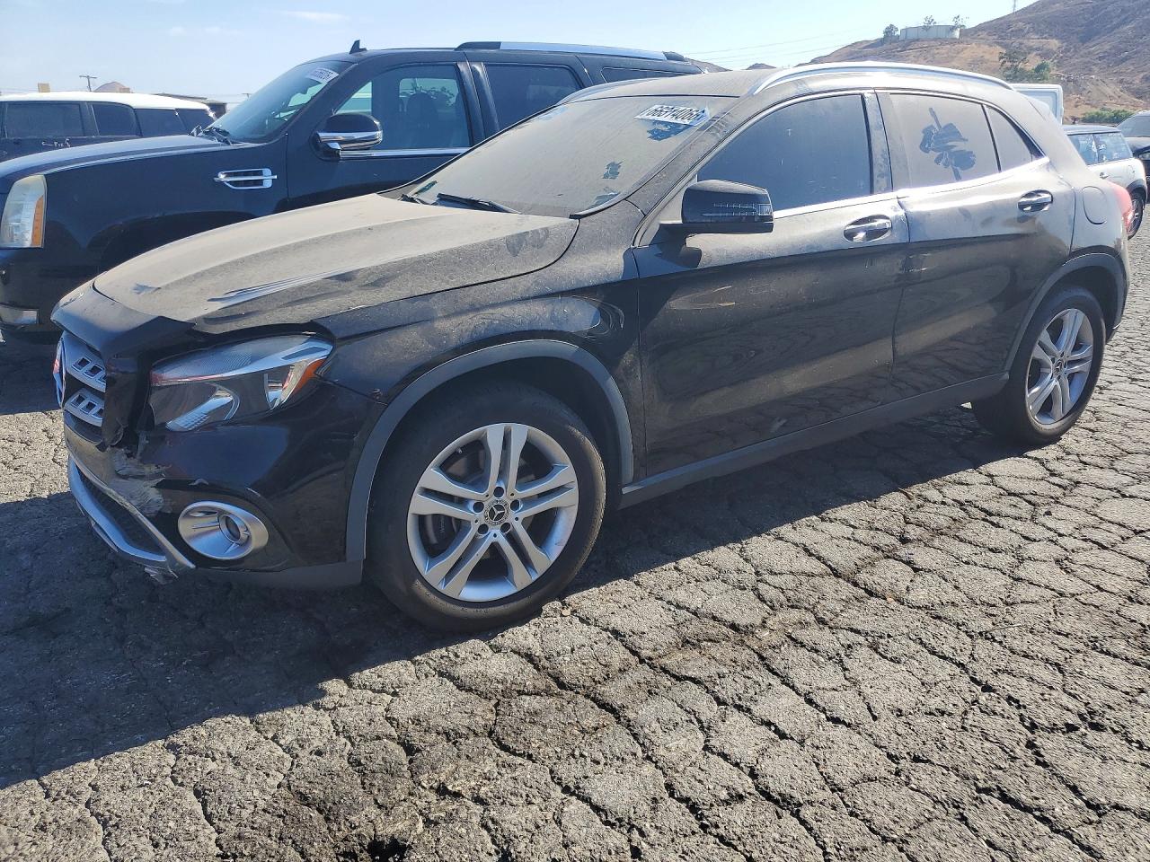 2020 MERCEDES-BENZ GLA