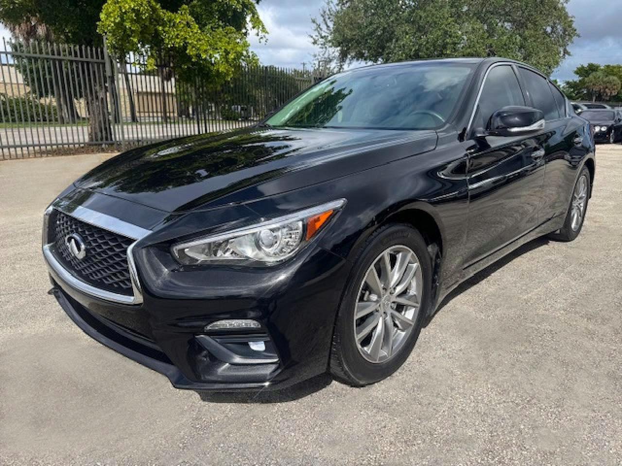 JN1EV7AP1MM701174 · 2021 INFINITI Q50