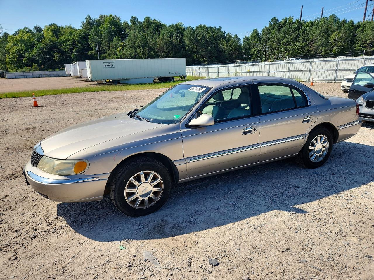 1LNHM97V52Y700089 · 2002 LINCOLN CONTINENTAL