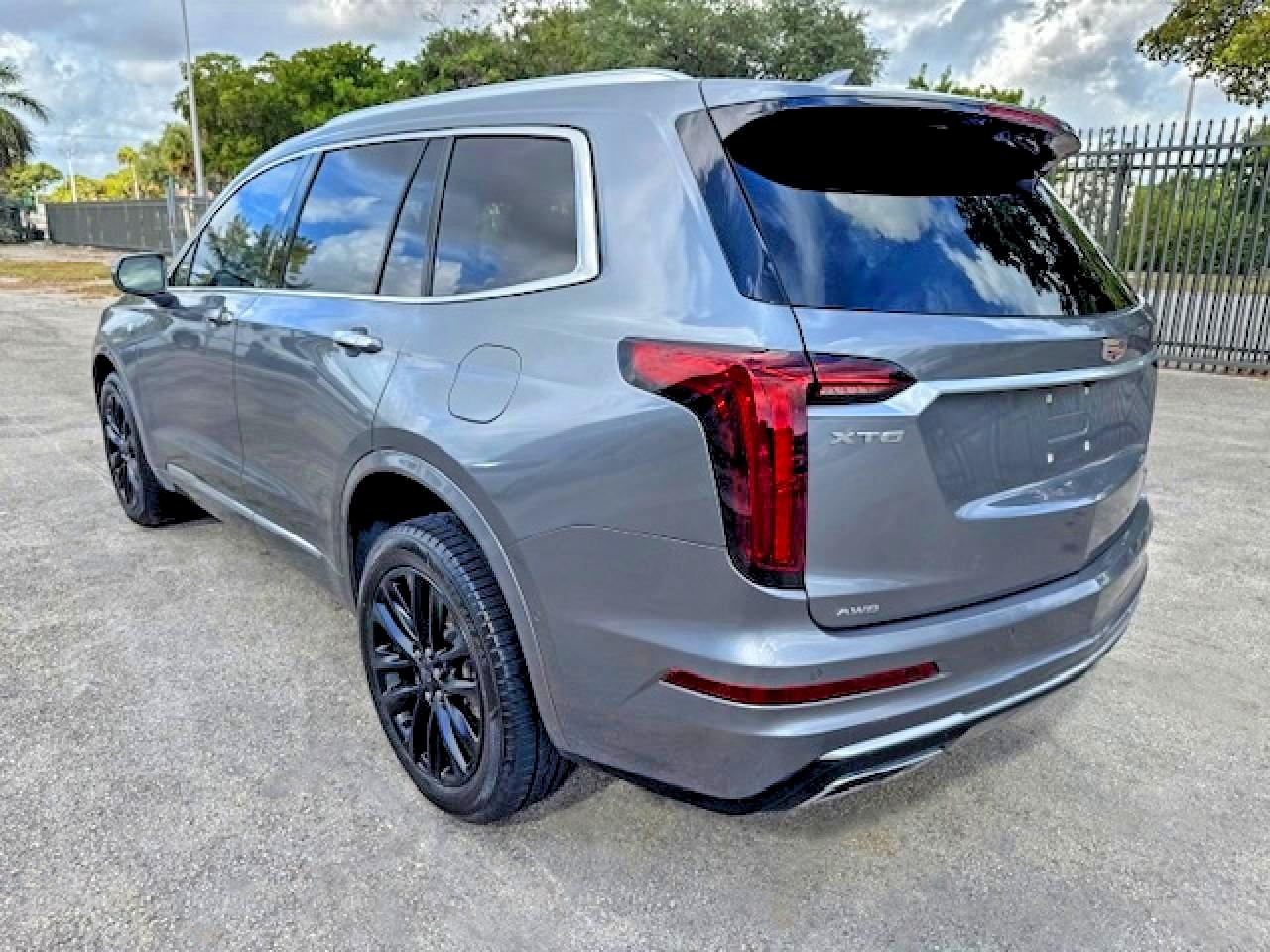 1GYKPDRS9LZ133642 · 2020 CADILLAC XT6 · 2/14