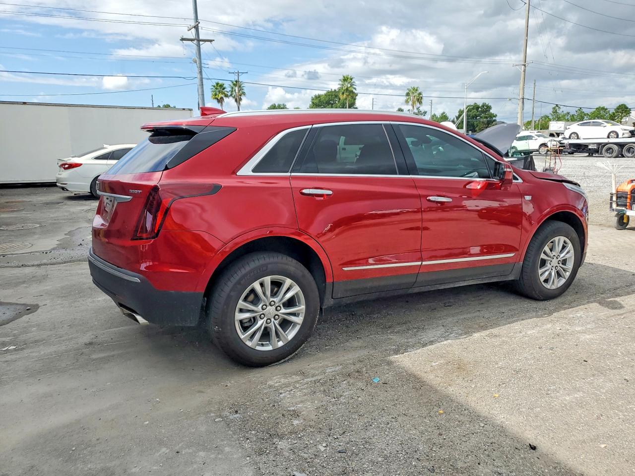 1GYKNAR4XNZ157442 · 2022 CADILLAC XT5 · 3/13