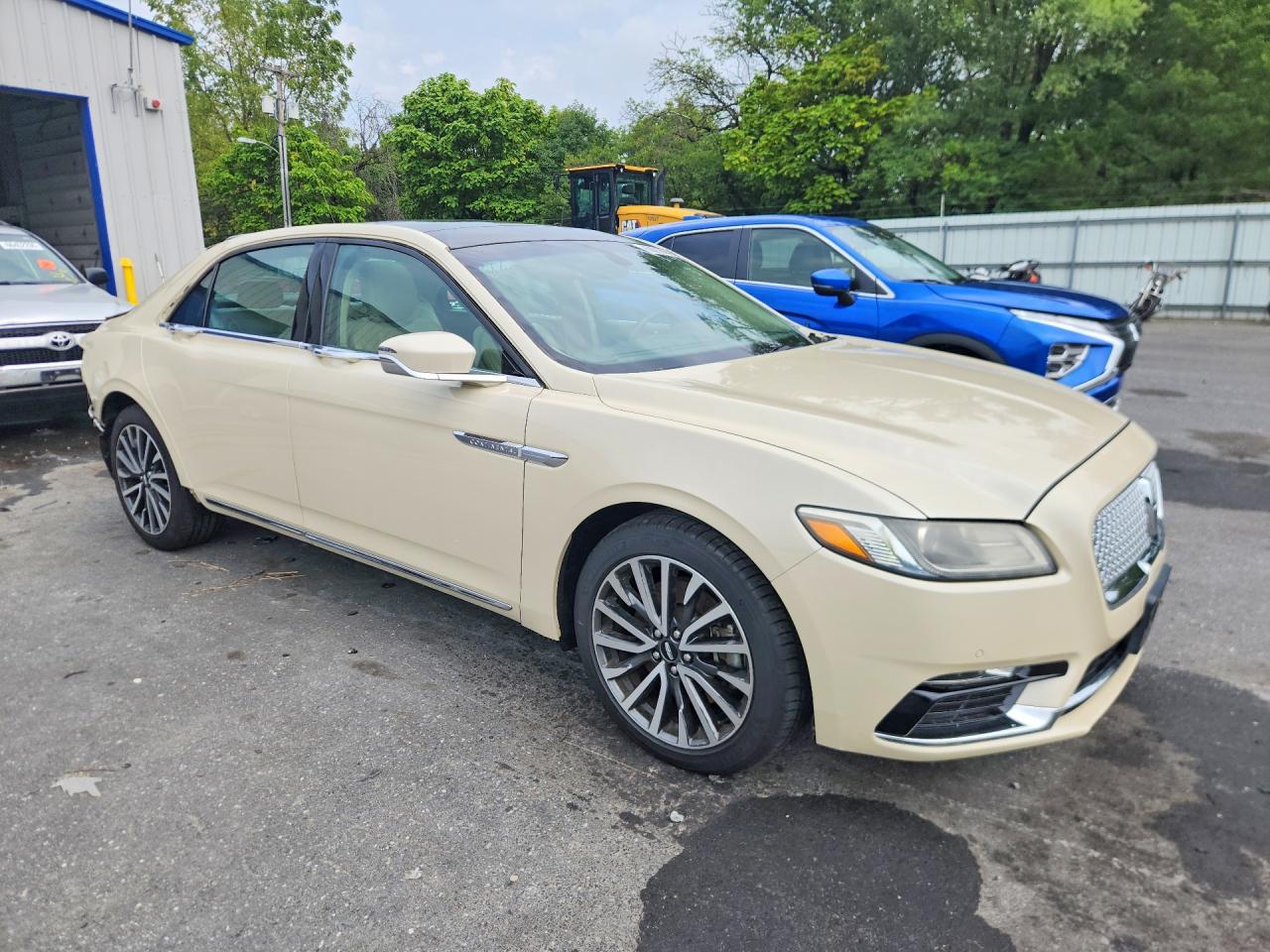 1LN6L9SK9J5601072 · 2018 LINCOLN CONTINENTAL · 4/12