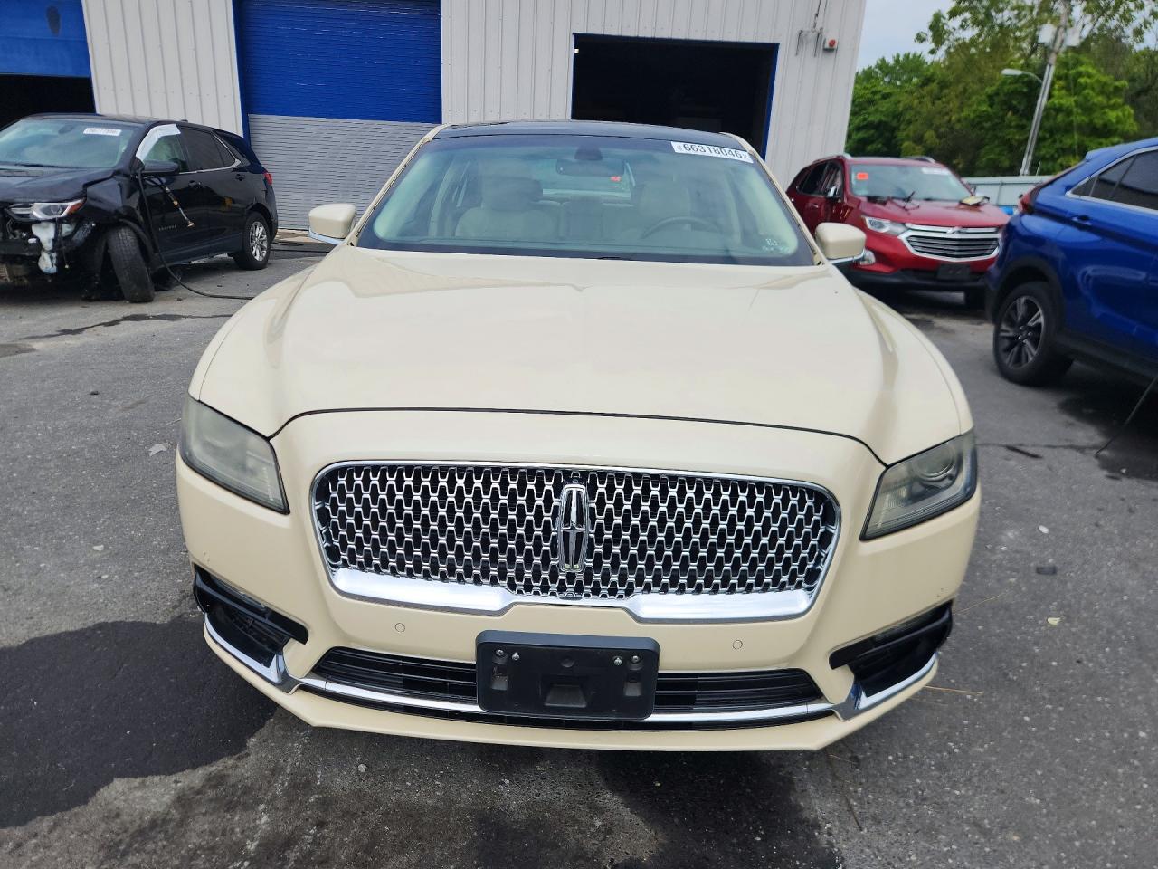 1LN6L9SK9J5601072 · 2018 LINCOLN CONTINENTAL · 5/12