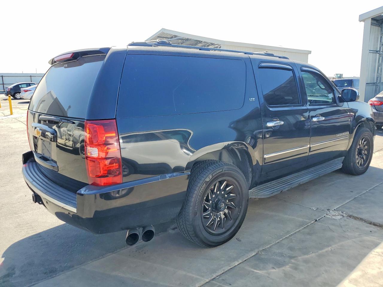 1GNSCKE08ER110048 · 2014 CHEVROLET SUBURBAN · 3/13