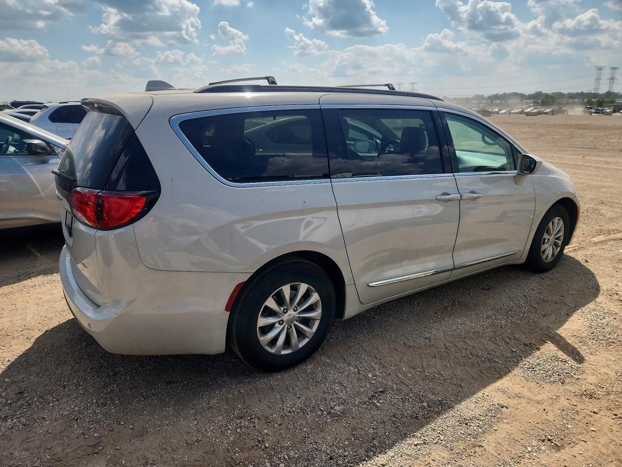 2C4RC1BGXHR794294 · 2017 CHRYSLER PACIFICA · 3/12
