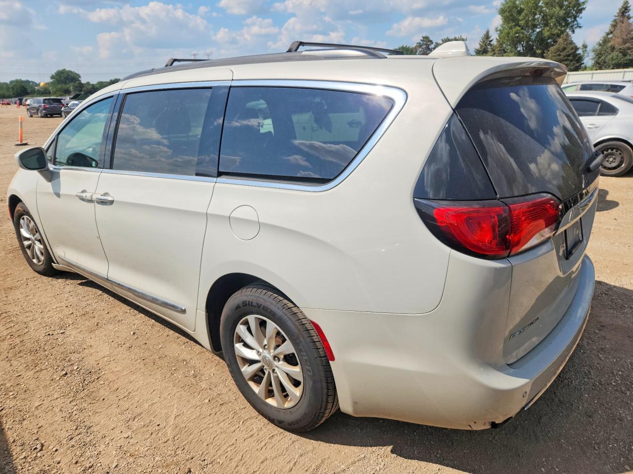 2C4RC1BGXHR794294 · 2017 CHRYSLER PACIFICA · 2/12