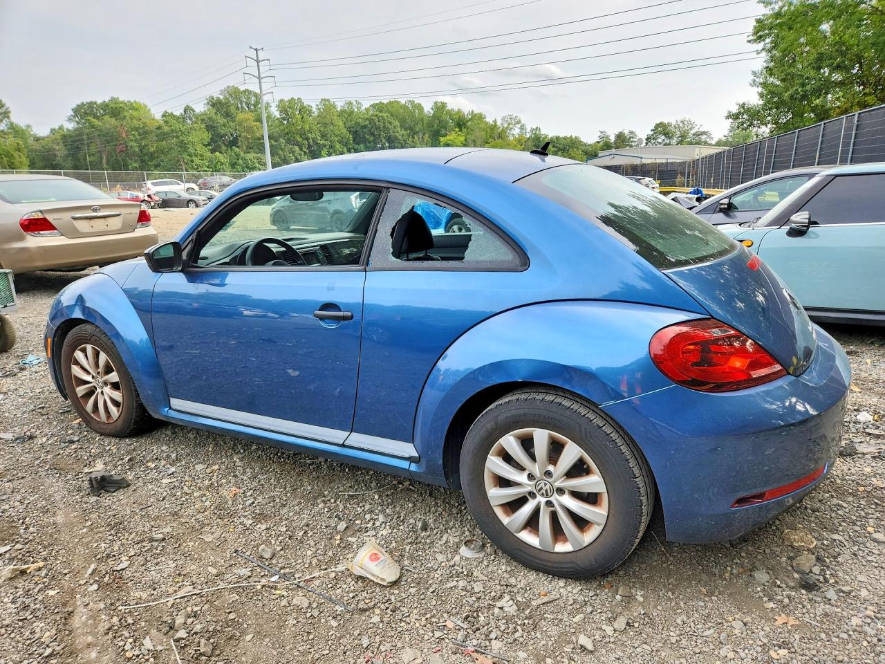 3VWF17AT8HM613398 · 2017 VOLKSWAGEN BEETLE · 2/12