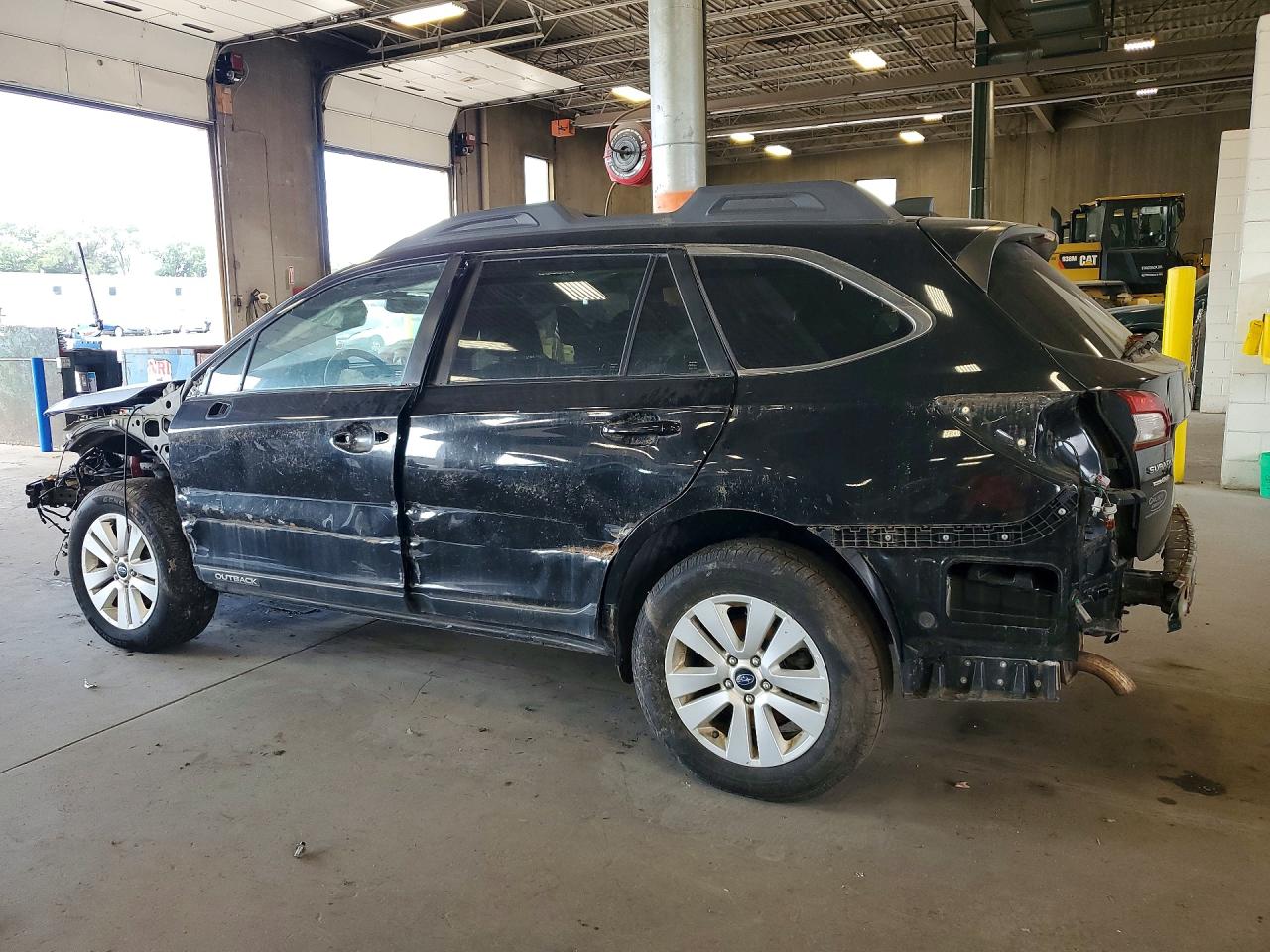 4S4BSADC4H3366921 · 2017 SUBARU OUTBACK · 2/14