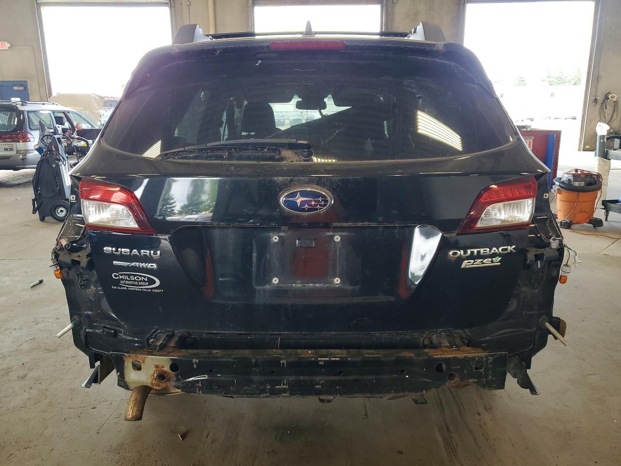 4S4BSADC4H3366921 · 2017 SUBARU OUTBACK · 6/14