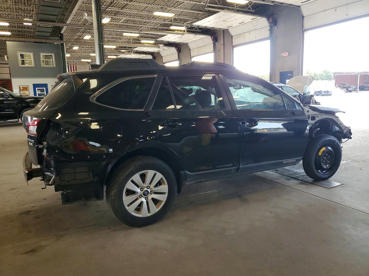 4S4BSADC4H3366921 · 2017 SUBARU OUTBACK · 3/14