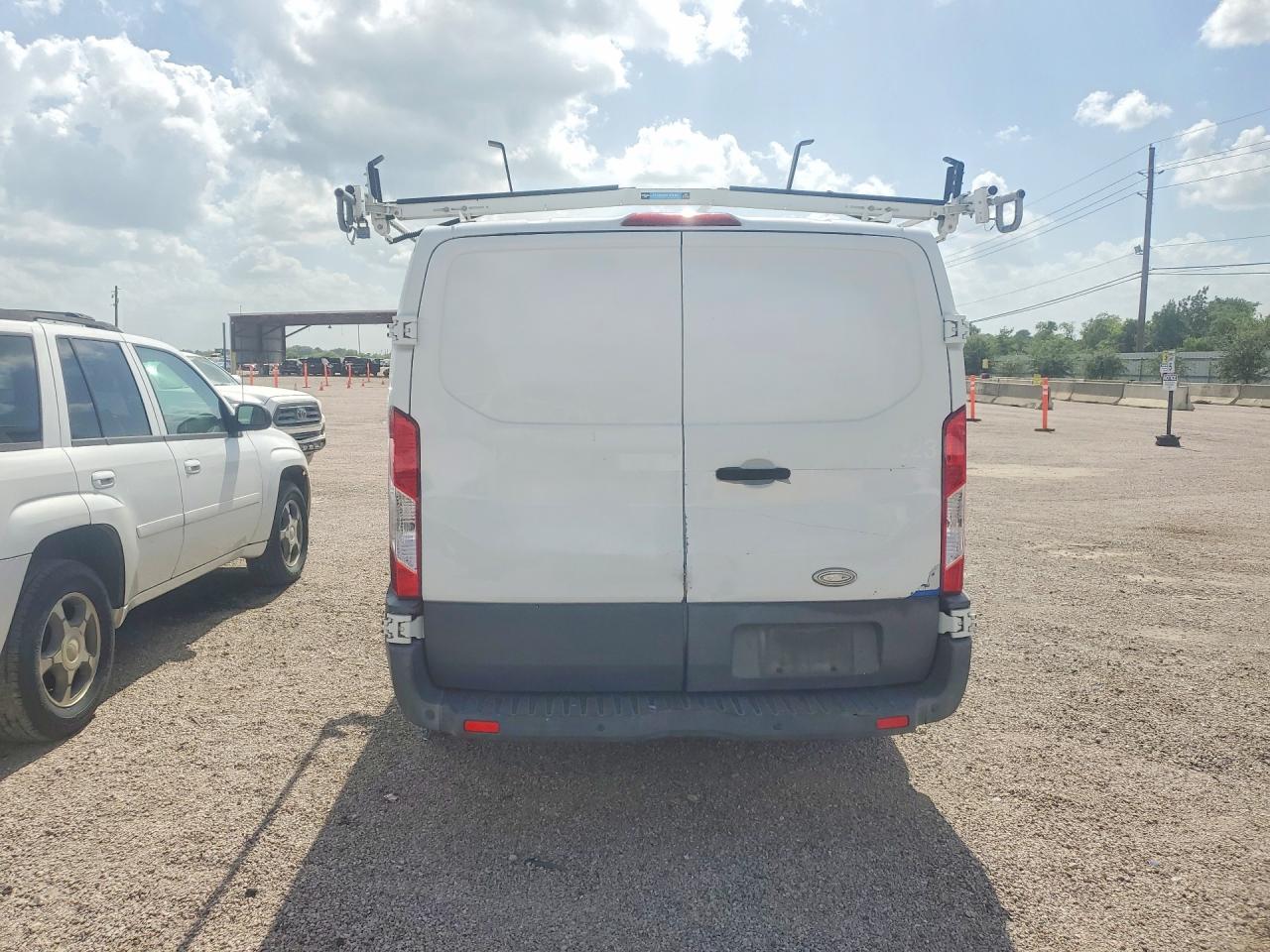 1FTNE1ZM5FKA50232 · 2015 FORD TRANSIT · 6/13