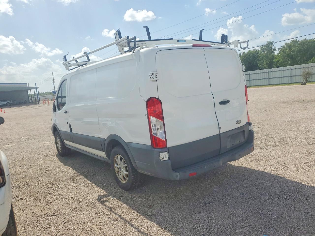 1FTNE1ZM5FKA50232 · 2015 FORD TRANSIT · 2/13