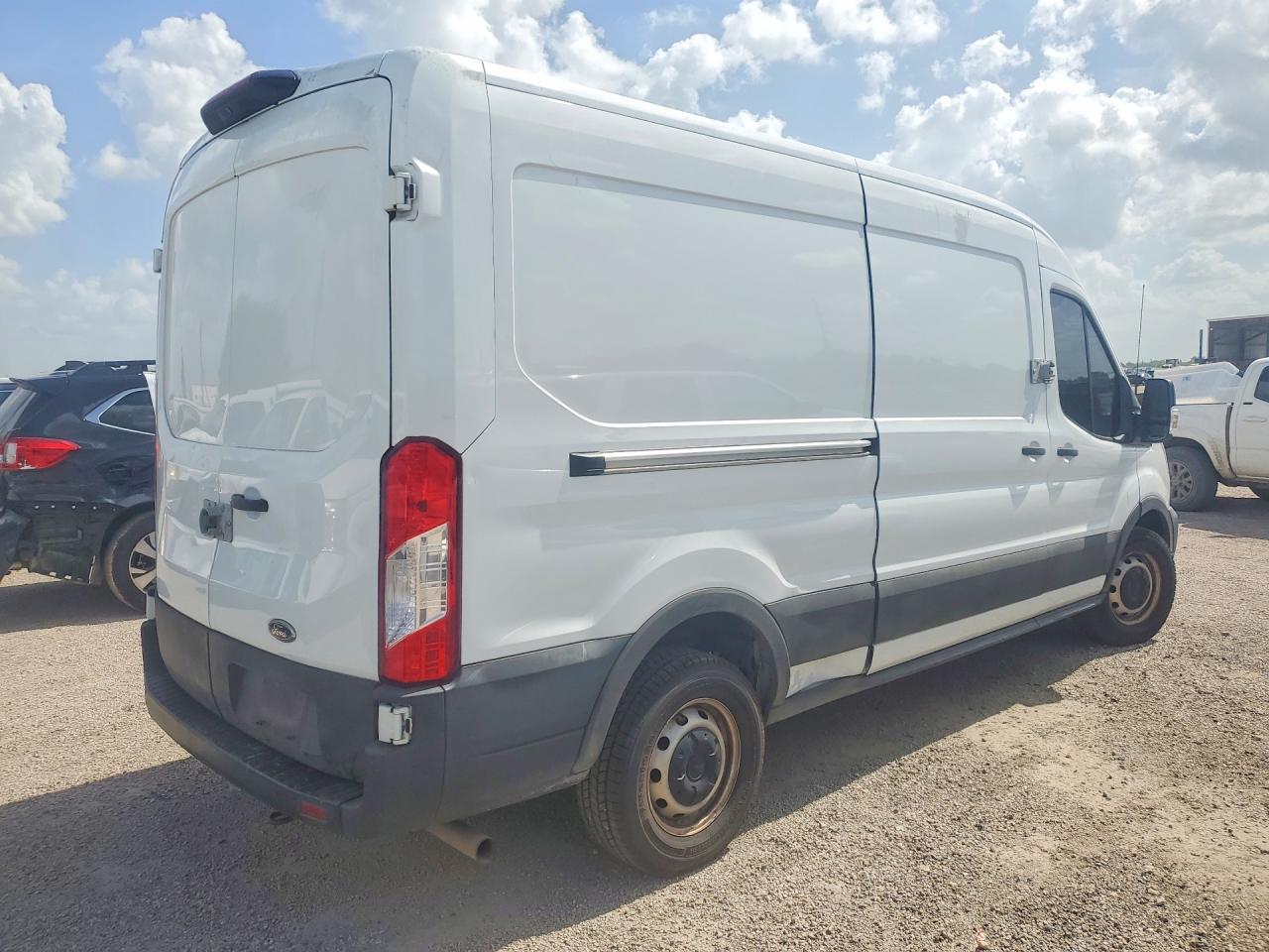 1FTBR1C86MKA02917 · 2021 FORD TRANSIT · 3/13
