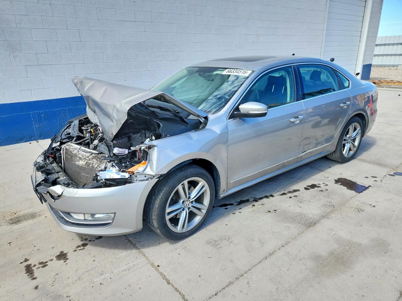 2014 VOLKSWAGEN PASSAT