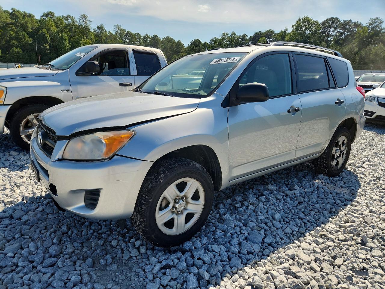 2T3ZF4DV0AW031877 · 2010 TOYOTA RAV4