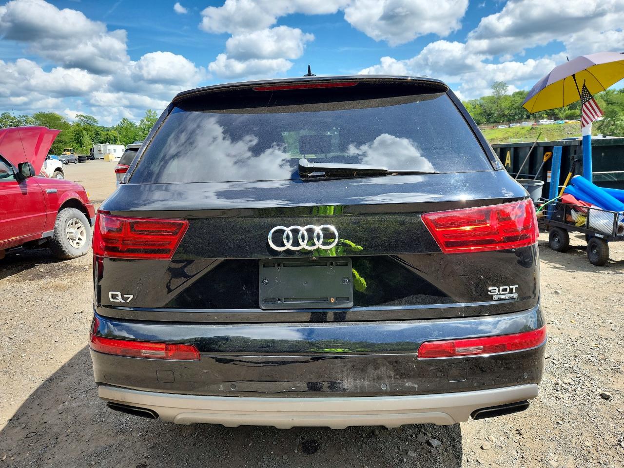 WA1LAAF70HD012989 · 2017 AUDI Q7 · 6/13