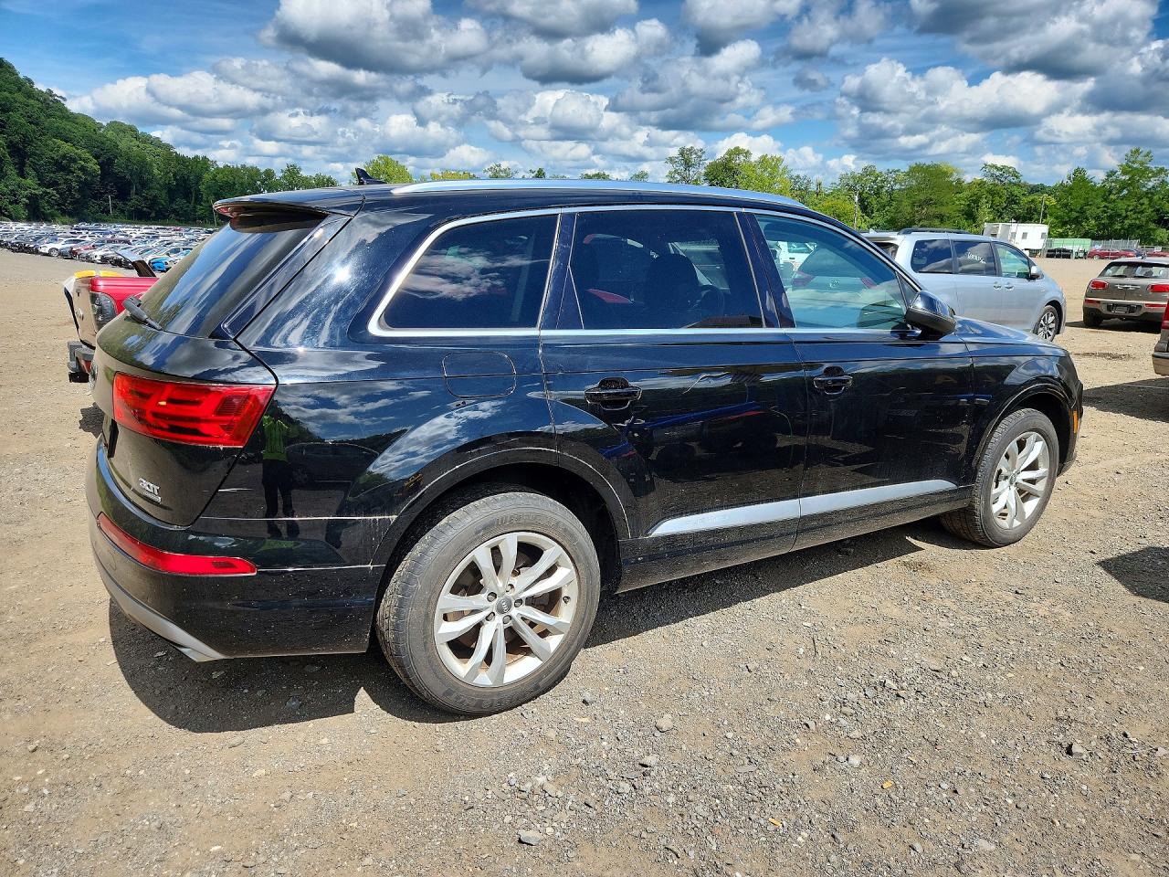 WA1LAAF70HD012989 · 2017 AUDI Q7 · 3/13