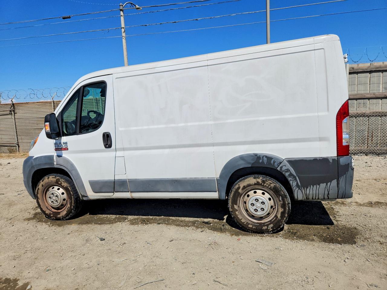 3C6TRVNG1HE517114 · 2017 RAM PROMASTER 1500 · 2/13