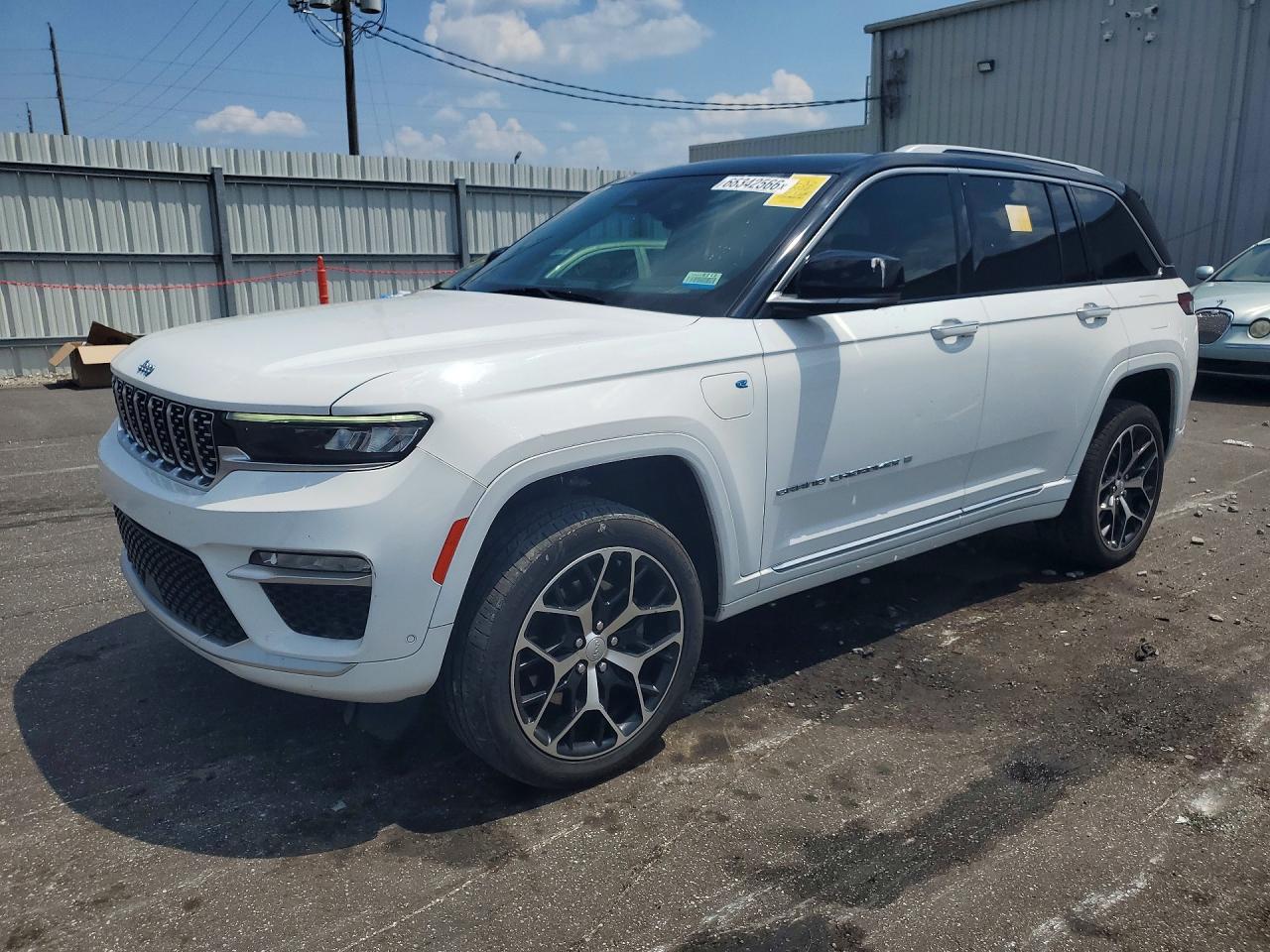 2022 JEEP GRAND CHEROKEE