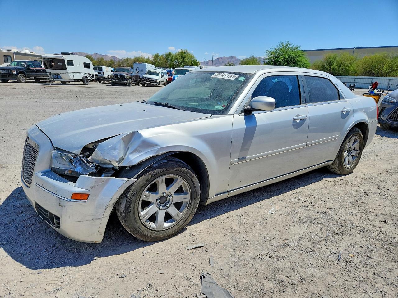 2005 CHRYSLER 300