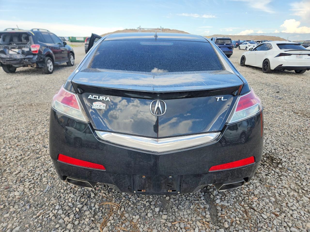19UUA8F55BA008576 · 2011 ACURA TL · 6/12
