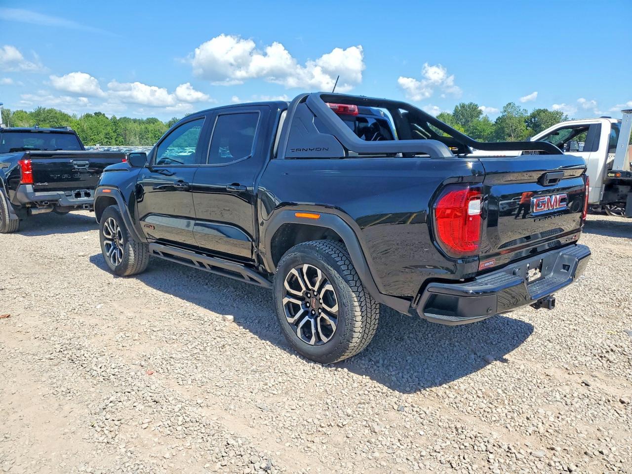 1GTP2DEK9S1228893 · 2025 GMC CANYON · 2/13