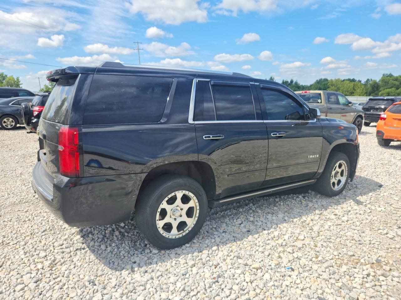 1GNSKCKC1JR103475 · 2018 CHEVROLET TAHOE · 3/13