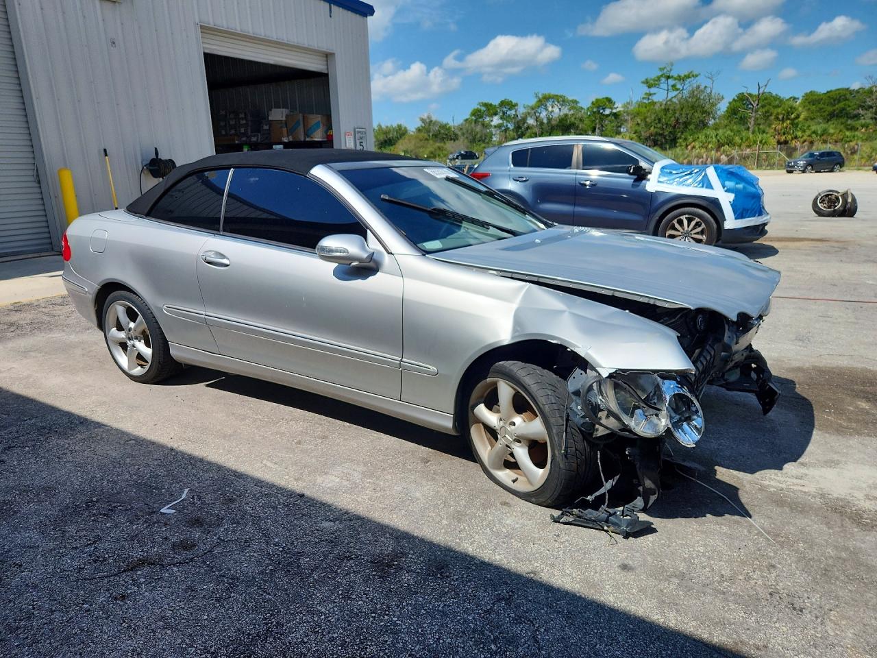 WDBTK65J85F133491 · 2005 MERCEDES-BENZ CLK · 4/13