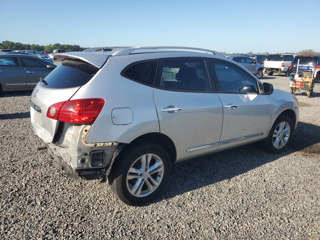 JN8AS5MT8FW664752 · 2015 NISSAN ROGUE SELECT · 3/13