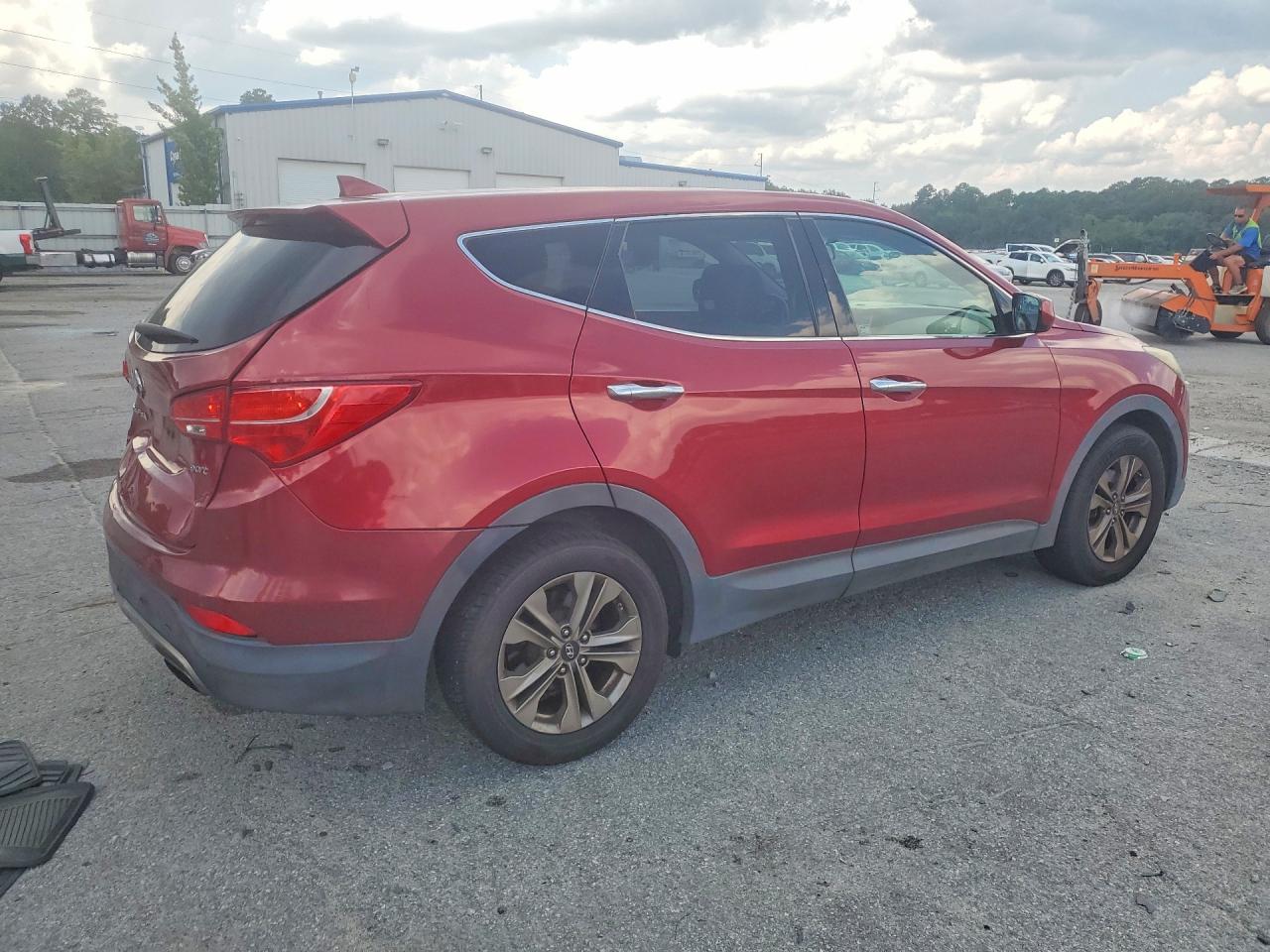 5XYZT3LB7FG303194 · 2015 HYUNDAI SANTA FE SPORT · 3/13