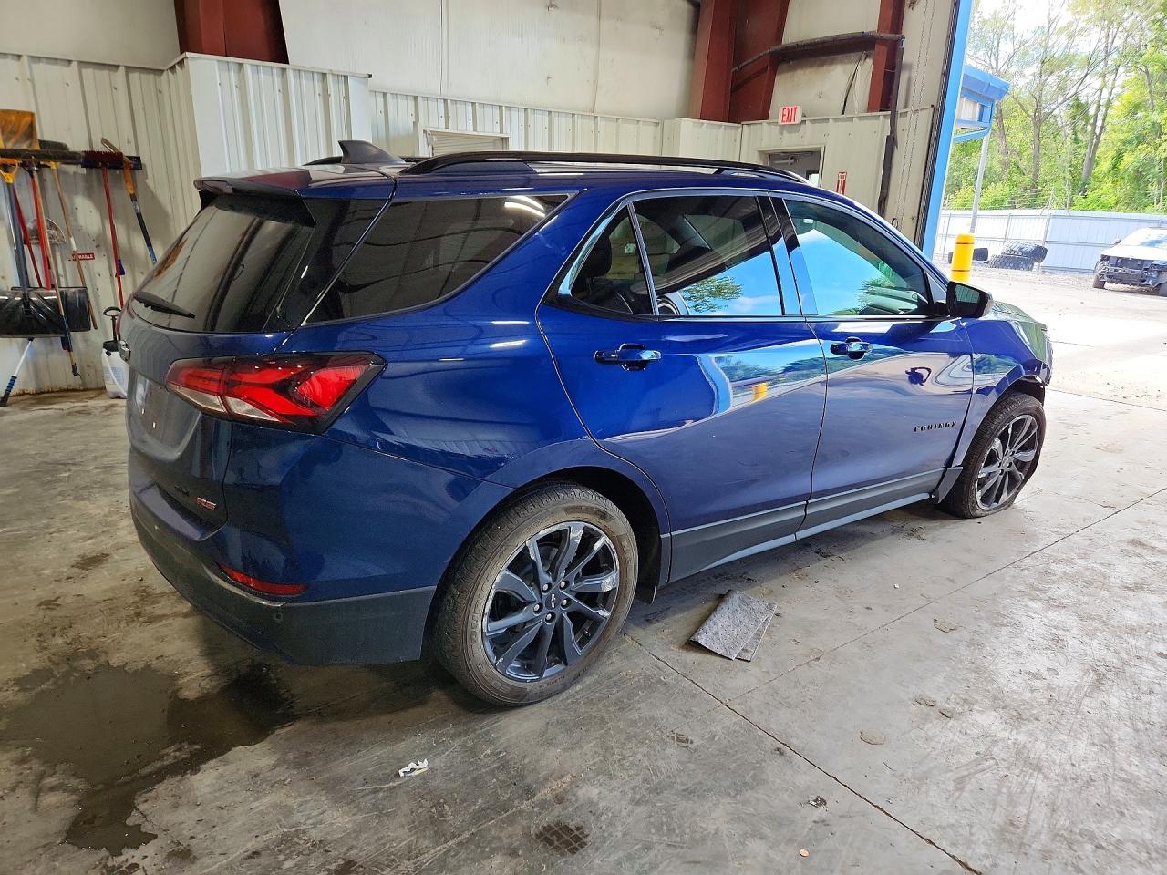 3GNAXWEV5NS200483 · 2022 CHEVROLET EQUINOX · 3/13