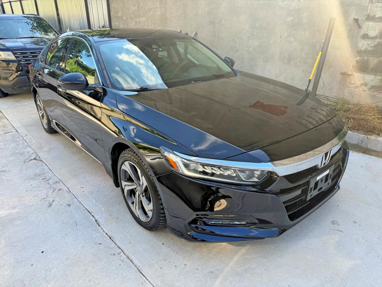 1HGCV1F45JA001477 · 2018 HONDA ACCORD