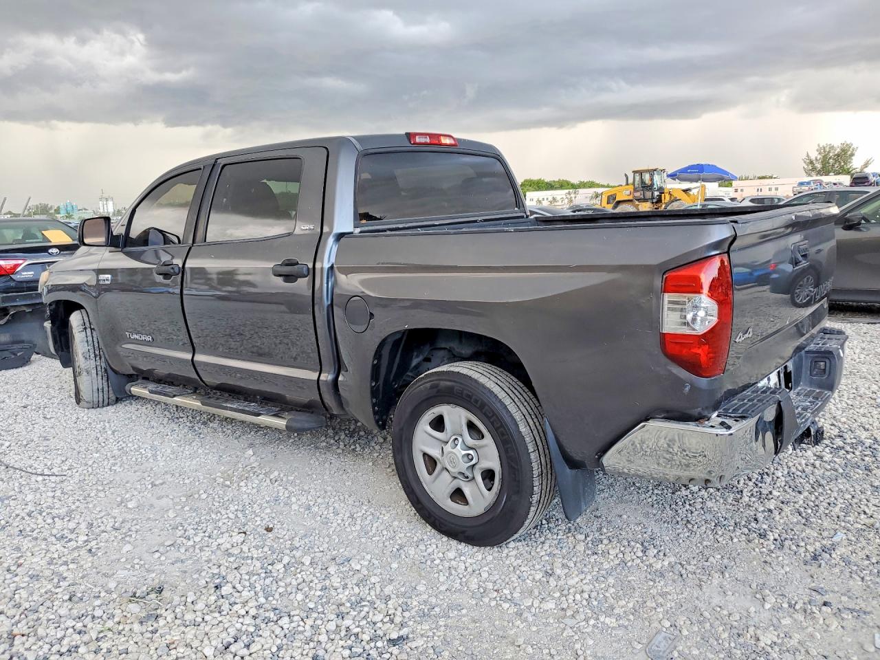 5TFDW5F14KX836031 · 2019 TOYOTA TUNDRA · 2/12