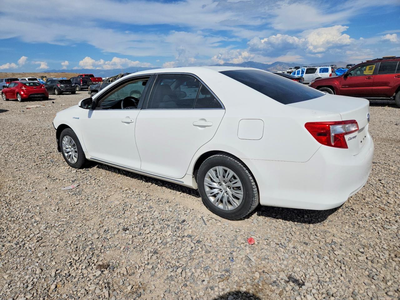 4T1BD1FK6CU055475 · 2012 TOYOTA CAMRY HYBRID · 2/13
