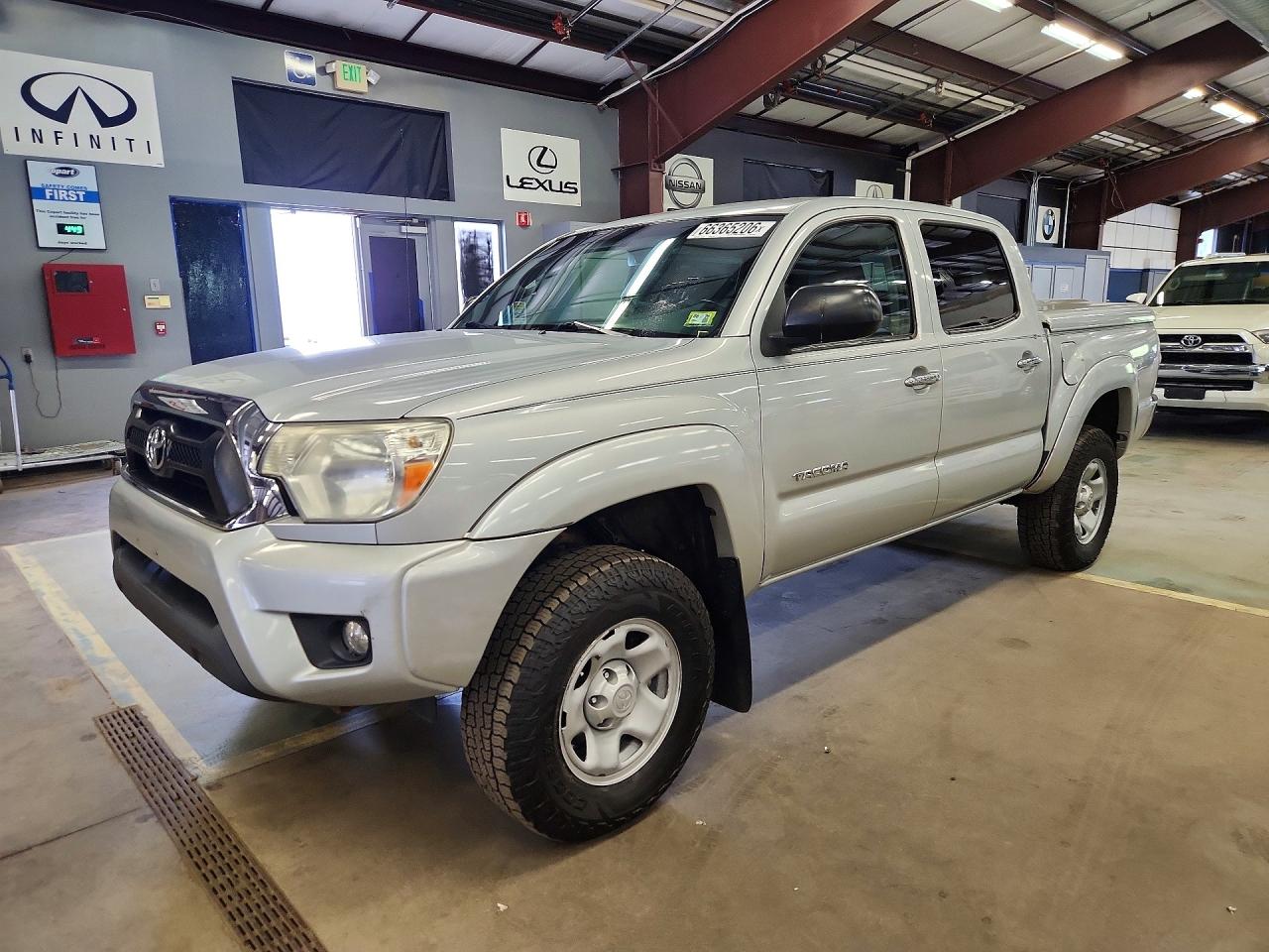 3TMLU4EN3CM099282 · 2012 TOYOTA TACOMA