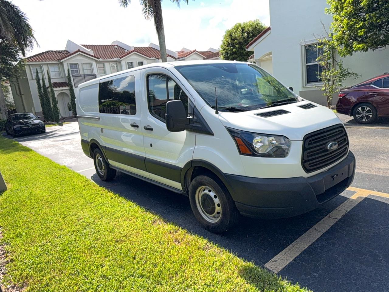 1FTYE1YMXKKA80190 · 2019 FORD TRANSIT