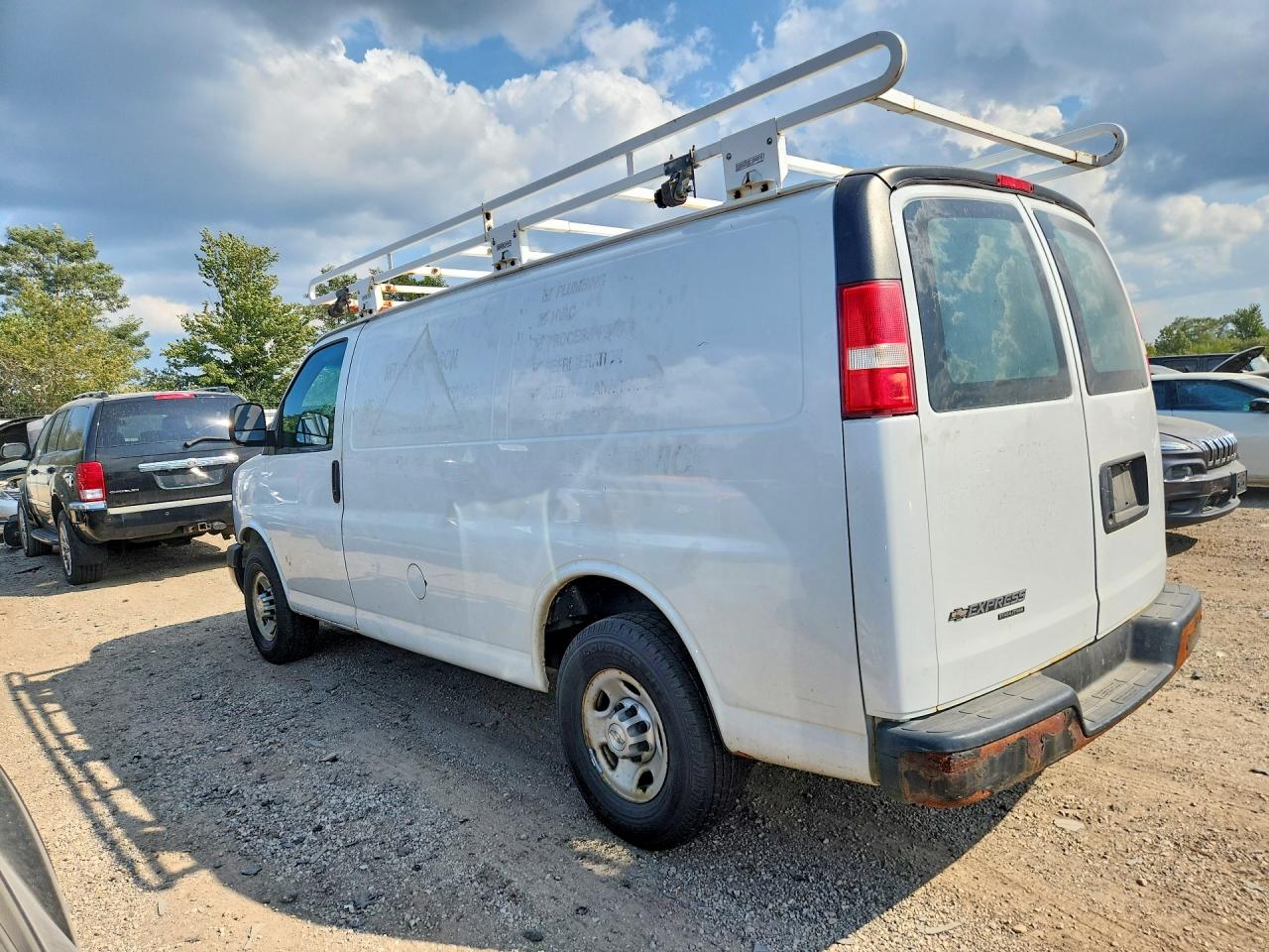 1GCWGFCF4F1196231 · 2015 CHEVROLET EXPRESS G2500 · 2/13