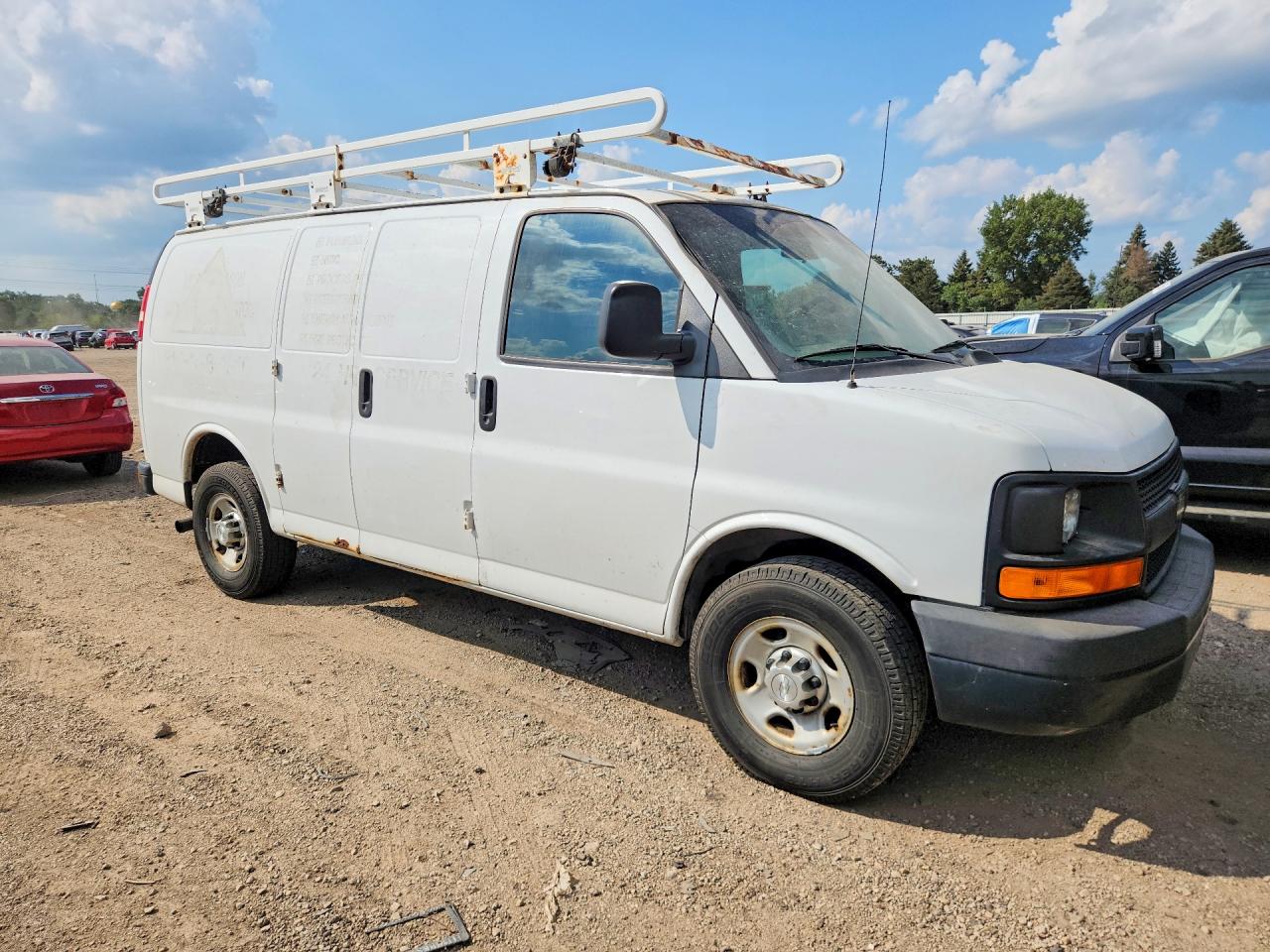 1GCWGFCF4F1196231 · 2015 CHEVROLET EXPRESS G2500 · 4/13