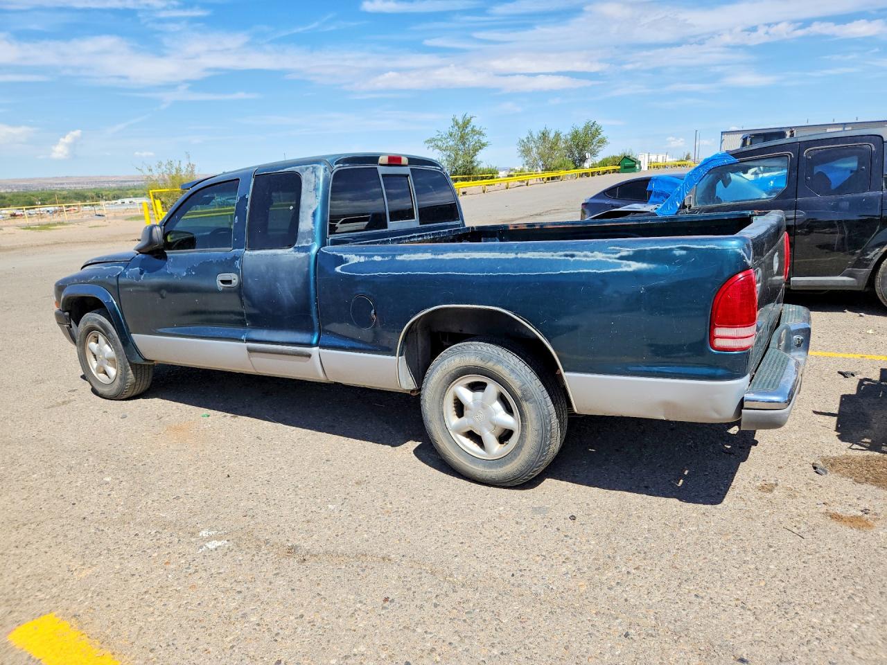 1B7GL23X5VS294047 · 1997 DODGE DAKOTA · 2/12