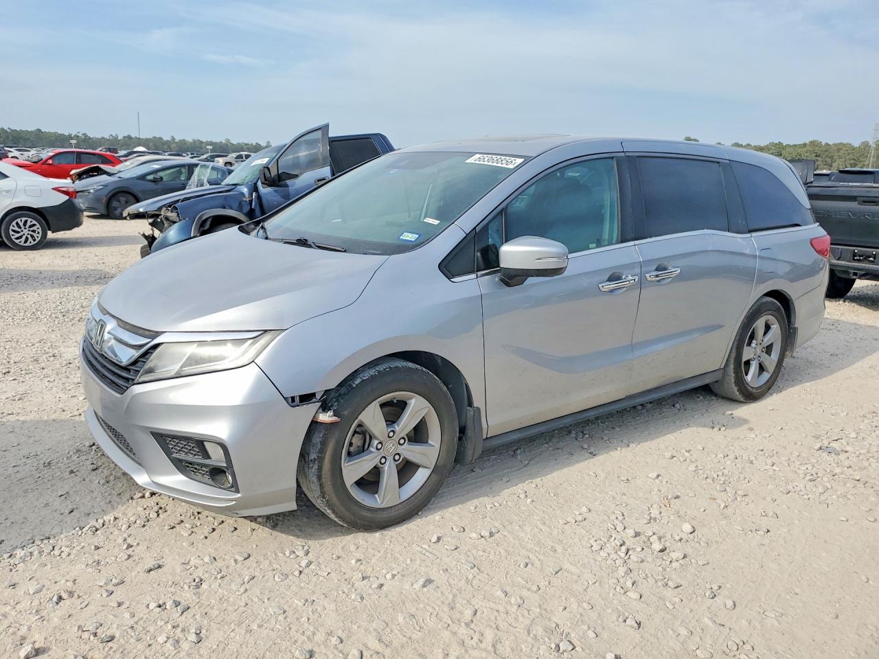 5FNRL6H75JB022825 · 2018 HONDA ODYSSEY