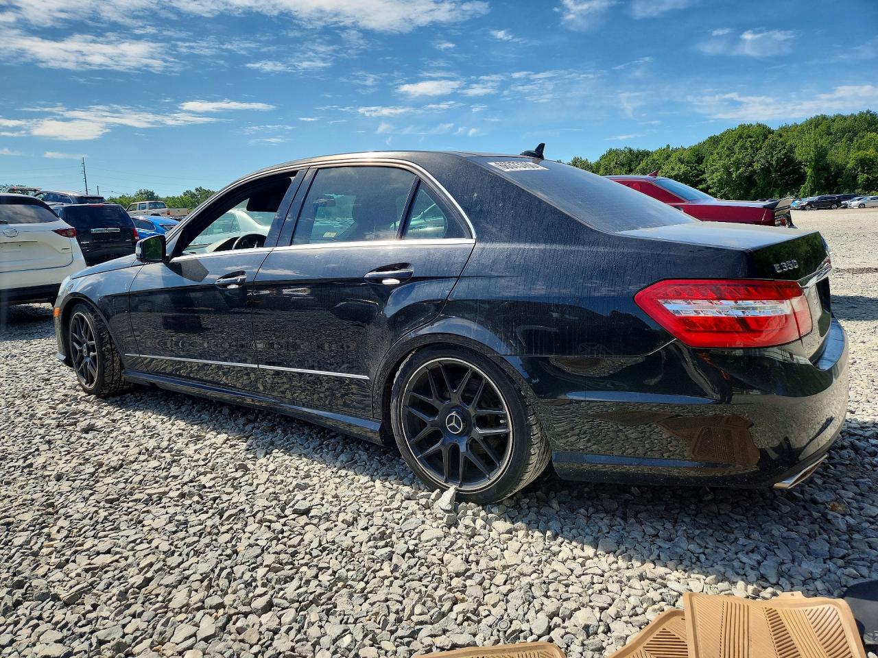 WDDHF8HB0BA352052 · 2011 MERCEDES-BENZ E · 2/12