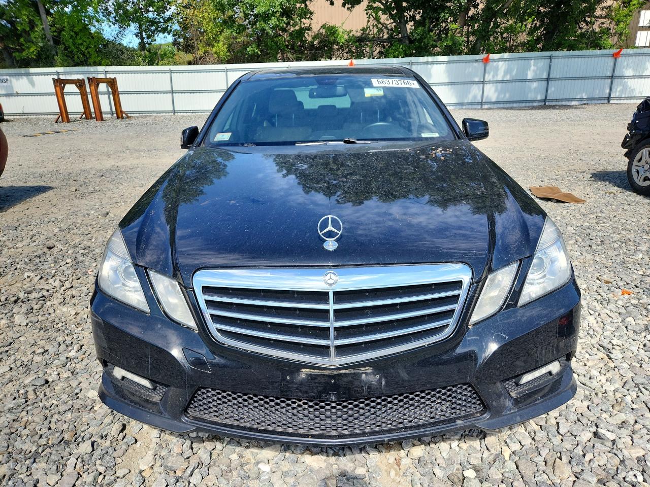 WDDHF8HB0BA352052 · 2011 MERCEDES-BENZ E · 5/12
