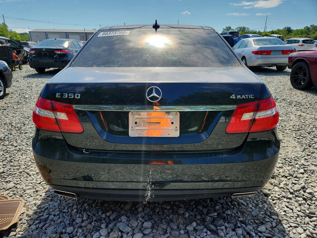 WDDHF8HB0BA352052 · 2011 MERCEDES-BENZ E · 6/12