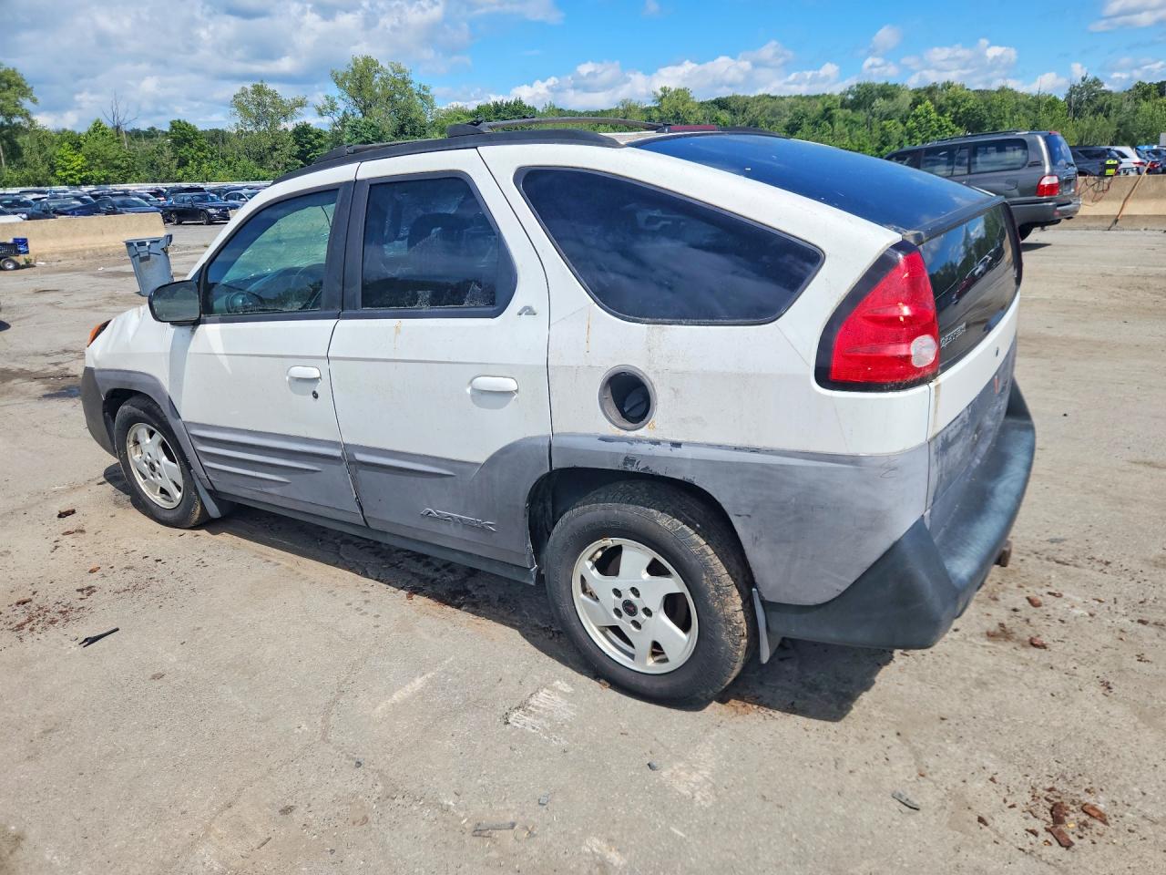 3G7DB03E01S538645 · 2001 PONTIAC AZTEK · 2/13