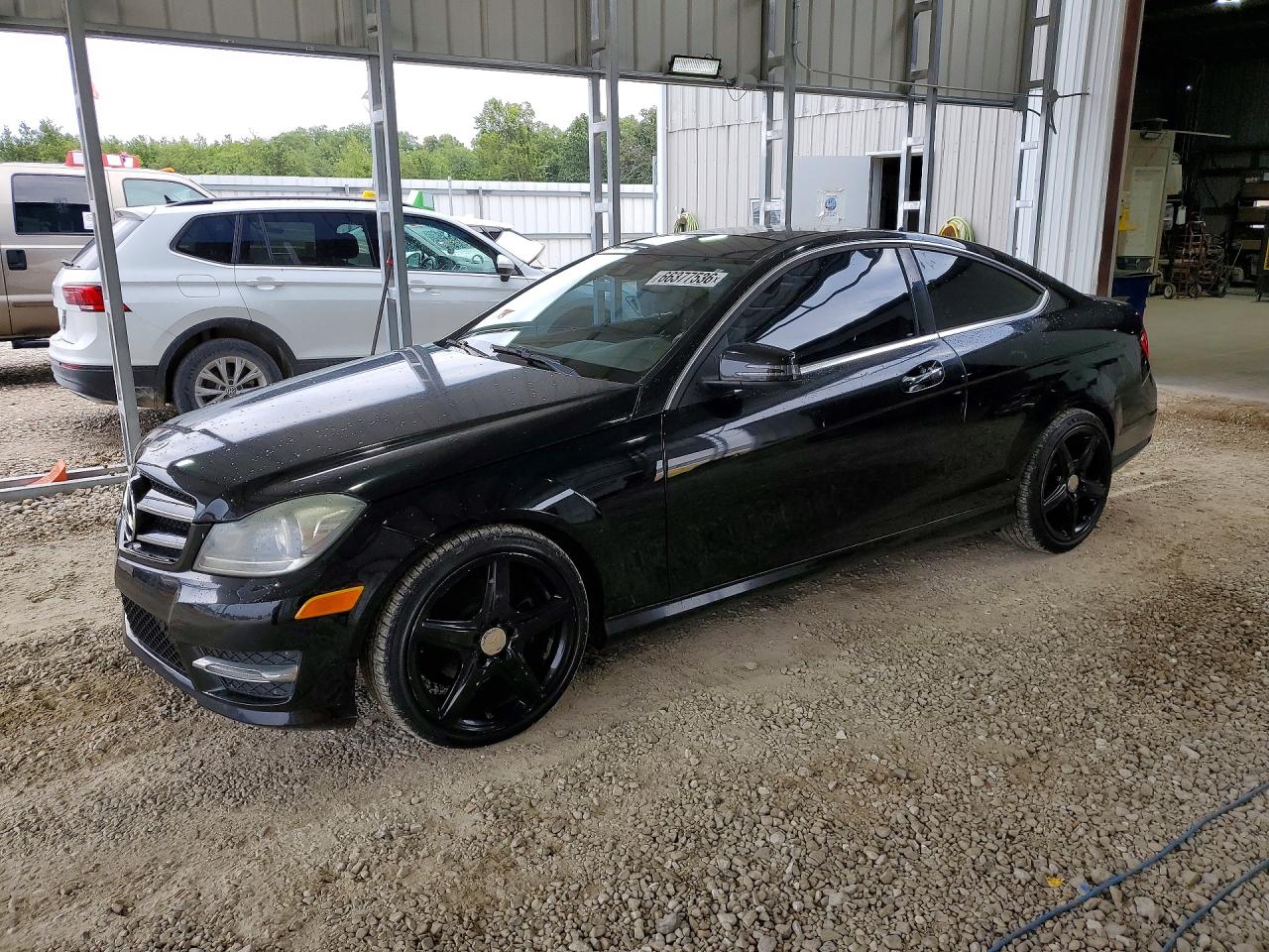 WDDGJ4HB0FG369391 · 2015 MERCEDES-BENZ C