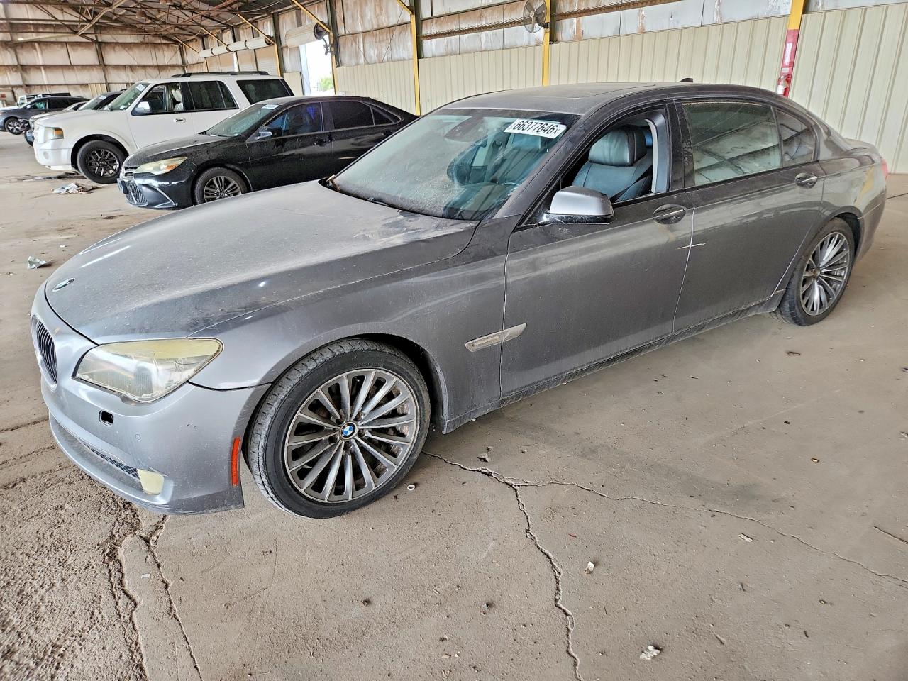 2011 BMW 750
